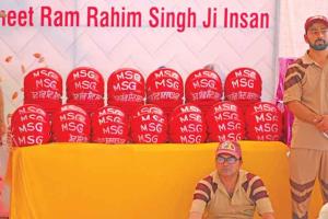 ਰੂਹਾਨੀ ਸਥਾਪਨਾ ਮਹੀਨਾ: ਸਲਾਬਤਪੁਰਾ ਨਾਮ ਚਰਚਾ ਵਿੱਚ ਸਾਧ-ਸੰਗਤ ਨੂੰ ਦਿਖਾਈ ਗਈ ਡਾਕੂਮੈਂਟਰੀ, ਪੰਛੀਆਂ ਨੂੰ ਚੋਗਾ ਦੇਣ ਲਈ ਕੀਤਾ ਪ੍ਰੇਰਿਤ