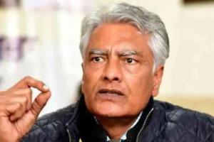 ਸੁਨੀਲ ਜਾਖੜ ਨੇ ਕਾਂਗਰਸ ਛੱਡੀ, ਪਾਰਟੀ ਹਾਈਕਮਾਂਡ ‘ਤੇ ਸਾਧਿਆ ਨਿਸ਼ਾਨਾ