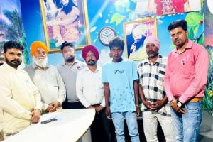 ਡੇਰਾ ਸ਼ਰਧਾਲੂਆਂ ਨੇ 27ਵਾਂ ਮੰਦਬੁੱਧੀ ਲੜਕਾ ਮਿਲਾਇਆ ਪਰਿਵਾਰ ਨਾਲ