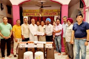 ਨਿਰਜਲਾ ਇਕਾਦਸ਼ੀ ਮੌਕੇ ’ਤੇ 5 ਪੱਖੇ ਸਕੂਲ ਨੂੰ ਦਾਨ