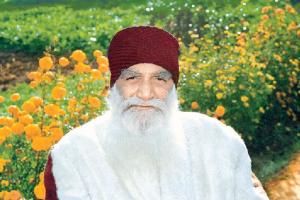 ਸੇਵਾ ਦੌਰਾਨ ਸਤਿਗੁਰੂ ਜੀ ਨੇ ਦਰਸ਼ਨ ਦੇ ਕੇ ਸੇਵਾਦਾਰਾਂ ਨੂੰ ਕੀਤਾ ਨਿਹਾਲ