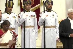 ਜਸਟਿਸ ਉਦੈ ਉਮੇਸ਼ ਲਲਿਤ ਨੇ ਦੇਸ਼ ਦੇ 49ਵੇਂ ਚੀਫ਼ ਜਸਟਿਸ ਵਜੋਂ ਸਹੁੰ ਚੁੱਕੀ