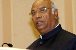 ਕਾਂਗਰਸ ਪ੍ਰਧਾਨ ਦੀ ਰੇਸ ’ਚ ਮਲਿਕਾਰਜੁਨ ਖੜਗੇ ਨੰਬਰ 1