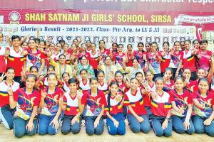 ਜ਼ਿਲ੍ਹਾ ਪੱਧਰੀ ਸਕੂਲੀ ਖੇਡਾਂ : 128 ਮੈਡਲ ਲੈ ਕੇ ਸ਼ਾਹ ਸਤਿਨਾਮ ਜੀ ਗਰਲਜ਼ ਸਕੂਲ ਨੇ ਕੀਤਾ ਸ਼ਾਨਦਾਰ ਪ੍ਰਦਰਸ਼ਨ