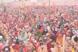 ਕੜਾਕੇ ਦੀ ਠੰਢ ਦੇ ਬਾਵਜ਼ੂਦ ਧਰਮ ਨਗਰੀ ਕੁਰੂਕਸ਼ੇਤਰ ’ਚ ਉਮੜੀ ਸਾਧ-ਸੰਗਤ