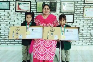 ਸਿਰਫ਼ ਚਾਰ ਸਾਲ ਦੀ ਉਮਰ ’ਚ ਵਿਦਿਆਰਥਣਾਂ ਨੇ ਇੰਡੀਆ ਬੁੱਕ ਆਫ਼ ਰਿਕਾਰਡ ’ਚ ਕਰਾਇਆ ਨਾਂਅ ਦਰਜ਼