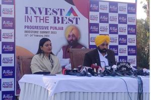  ਮੁੱਖ ਮੰਤਰੀ ਭਗਵੰਤ ਮਾਨ ਪ੍ਰ੍ਰੈਸ ਕਾਨਫਰੰਸ ਦੌਰਾਨ ਕਰ ਰਹੇ ਹਨ ਵੱਡੇ ਐਲਾਨ 