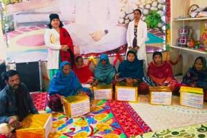 7 ਜ਼ਰੂਰਤਮੰਦ ਪਰਿਵਾਰਾਂ ਨੂੰ ਰਾਸ਼ਨ ਵੰਡਿਆ