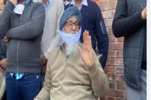 ਪ੍ਰਕਾਸ਼ ਸਿੰਘ ਬਾਦਲ ਦੀ ਵਿਗੜੀ ਸਿਹਤ, ਹਸਪਤਾਲ ’ਚ ਦਾਖ਼ਲ