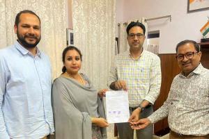 ਨਕਲੀ ਸ਼ਰਾਬ ਨਾਲ ਹੋਈਆਂ ਮੌਤਾਂ ਦੇ ਮਾਮਲੇ ‘ਚ ਮੰਗ ਪੱਤਰ ਸੌਂਪਿਆ