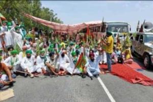 ਮਹਿਲਾ ਪਹਿਲਵਾਨਾਂ ਦੀ ਹਮਾਇਤ ’ਚ ਜਾ ਰਹੇ ਸੈਂਕੜੇ ਕਿਸਾਨ ਖਨੌਰੀ ਬਾਰਡਰ ’ਤੇ ਰੋਕੇ