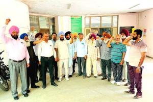 ਸੁਨਾਮ ਦੀ ਪੈਨਸ਼ਨਰ ਵੈਲਫ਼ੇਅਰ ਐਸੋਸੀਏਸ਼ਨ ਨੇ ਕੀਤੀ ਰੋਸ ਰੈਲੀ