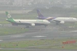 ਏਅਰਪੋਰਟ ’ਤੇ ਦੋ ਜ਼ਹਾਜਾਂ ਵਿਚਕਾਰ ਜਬਰਦਸਤ ਟੱਕਰ