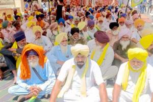 ਕਿਸਾਨਾਂ ਨੇ ਅਮਨ ਅਰੋੜਾ ਦੀ ਰਿਹਾਇਸ਼ ਅੱਗੇ ਲਾਇਆ ਧਰਨਾ 