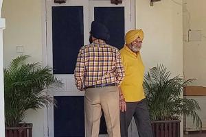 ਆਮਦਨ ਤੋਂ ਵੱਧ ਜਾਇਦਾਦ ਮਾਮਲੇ ਚ ਘਿਰੇ ਭਰਤਇੰਦਰ ਚਾਹਲ ਵਿਜੀਲੈਂਸ ਦੇ ਦਫਤਰ ‘ਚ ਹੋਏ ਪੇਸ਼