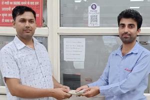 ‘ਇੰਸਾਂ’ ਨੇ ਪੇਸ਼ ਕੀਤੀ ਇਨਸਾਨੀਅਤ ਦੇ ਜਿੰਦਾ ਹੋਣ ਦੀ ਮਿਸਾਲ, ਵਾਪਸ ਕੀਤੇ 50 ਹਜ਼ਾਰ ਰੁਪਏ