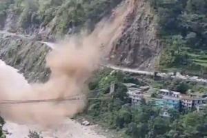 ਉੱਤਰਾਖੰਡ ਦੇ ਉੱਤਰਕਾਸ਼ੀ ‘ਚ ਭਾਰੀ ਮੀਂਹ, ਕਈ ਵਾਹਨ ਵਹਿ ਗਏ