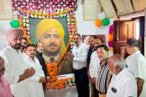 ਭਾਜਪਾਈਆਂ ਵੱਲੋਂ ਸ਼ਹੀਦ ਊਧਮ ਸਿੰਘ ਨੂੰ ਸ਼ਰਧਾ ਦੇ ਫੁੱਲ ਭੇਂਟ