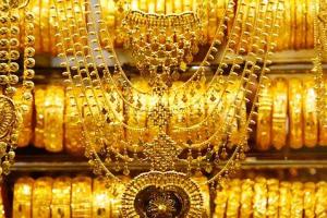 Gold Silver Rate : ਸੋਨਾ ਖ਼ਰੀਦਣ ਵਾਲਿਆਂ ਲਈ ਖੁਸ਼ਖਬਰੀ !, ਖਰੀਦਣਾ ਚਾਹੁੰਦੇ ਹੋ ਸੋਨਾ ਤਾਂ ਇਹ ਹੈ ਮੌਕਾ