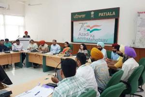 ਪਰਾਲੀ ਨੂੰ ਬਿਨ੍ਹਾਂ ਅੱਗ ਲਗਾਏ ਸੰਭਾਲਣ ਦੀ ਰਣਨੀਤੀ ਉਲੀਕਣ ਲਈ ਡਿਪਟੀ ਕਮਿਸ਼ਨਰ ਵੱਲੋਂ ਮੀਟਿੰਗ