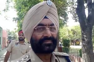 ਹੁੱਲੜਬਾਜ਼ੀ ਕਰਨ ਵਾਲੇ ਨੌਜਵਾਨਾਂ ਨੂੰ ਡੀਐੱਸਪੀ ਨੇ ਦਿੱਤੀ ਚਿਤਾਵਨੀ