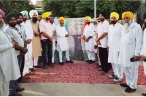 ਚੇਅਰਮੈਨ ਜੱਸੀ ਸੋਹੀਆਂ ਵਾਲਾ ਨੇ ਪਿੰਡ ਘੁੰਡਰ ਵਿਖੇ ਵਿਕਾਸ ਕਾਰਜਾਂ ਦਾ ਨੀਂਹ ਪੱਥਰ ਰੱਖਿਆ