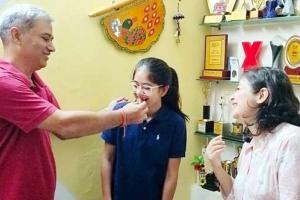 ਇੰਗਲੈਂਡ ਵਿਖੇ ਨੋਬਲ ਪੁਰਸਕਾਰ ਜੇਤੂ ਅਧਿਆਪਕਾਂ ਨੂੰ ਸੰਬੋਧਨ ਕਰੇਗੀ ਲੁਧਿਆਣਾ ਦੀ 16 ਸਾਲਾ ਨਮਿਆ ਜੋਸ਼ੀ