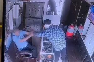 ਚੋਰਾਂ ਦੇ ਹੌਂਸਲੇ ਬੁਲੰਦ : ਦਿਨ-ਦਿਹਾੜੇ ਸੁਨਿਆਰੇ ਦੀਆਂ ਅੱਖਾਂ ’ਚ ਸਪਰੇਅ ਪਾ ਕੇ ਲੁੱਟਣ ਦੀ ਕੋਸ਼ਿਸ਼