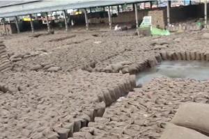 ਖੇਤੀਬਾੜੀ ਵਿਕਾਸ ਅਫ਼ਸਰ ਨੇ ਮੰਡੀਆਂ ’ਚ ਆੜਤੀਆਂ ਦੇ ਕੰਡੇ, ਵੱਟੇ ਤੇ ਤੋਲ ਚੈੱਕ ਕੀਤੇ