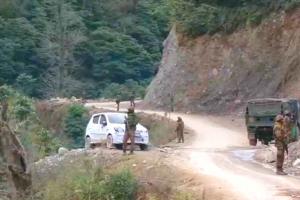 Breaking : ਰਾਜੌਰੀ ’ਚ ਫੌਜ ’ਤੇ ਅੱਤਵਾਦੀ ਹਮਲਾ, 4 ਜਵਾਨ ਸ਼ਹੀਦ, ਕਾਰਵਾਈ ਜਾਰੀ