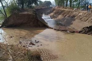 ਅੱਕੇ ਕਿਸਾਨਾਂ ਨੇ ਪ੍ਰਸ਼ਾਸ਼ਨ ਨੂੰ ਦਿੱਤੀ ਚਿਤਾਵਨੀ