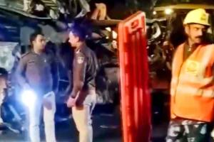 ਮੱਧ-ਪ੍ਰਦੇਸ਼ ’ਚ ਭਿਆਨਕ ਬੱਸ ਹਾਦਸਾ, ਬੱਸ ਨੂੰ ਅੱਗ ਲੱਗਣ ਕਾਰਨ 12 ਲੋਕ ਜਿੰਦਾ ਸੜੇ, ਮੁੱਖ ਮੰਤਰੀ ਵੱਲੋਂ ਜਾਂਚ ਦੇ ਆਦੇਸ਼