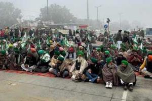 ਕਿਸਾਨਾਂ ਵੱਲੋ ਮੁਆਵਜ਼ੇ ਨੂੰ ਲੈ ਕੇ ਕੀਤਾ ਹਾਈਵੇ ਜਾਮ