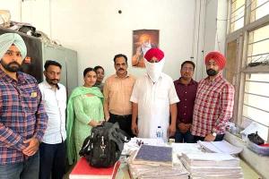 ਰਿਸ਼ਵਤ ਲੈਂਦਾ ਮਾਲ ਪਟਵਾਰੀ ਵਿਜੀਲੈਂਸ ਬਿਊਰੋ ਵੱਲੋਂ ਗ੍ਰਿਫ਼ਤਾਰ