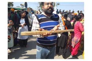 ਮਹਿਲਾ ਦਿਵਸ ਮੌਕੇ ਮਹਿਲਾਵਾਂ ਨਾਲ ਧੱਕਾ-ਮੁੱਕੀ