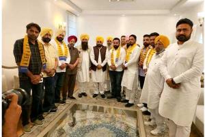 ਕਾਂਗਰਸ ਅਤੇ ਸ਼੍ਰੋਮਣੀ ਅਕਾਲੀ ਦਲ ਦੇ ਕਈ ਆਗੂ ਆਪ ’ਚ ਹੋਏ ਸ਼ਾਮਲ