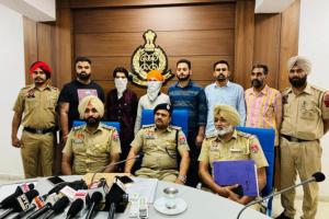 ਮਾਲੇਰਕੋਟਲਾ ਪੁਲਿਸ ਨੇ ਗੱਡੀ ਤੇ ਮਾਰੂ ਹਥਿਆਰਾਂ ਸਮੇਤ ਕੀਤੇ ਦੋ ਕਾਬੂ