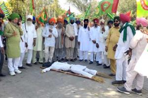 Farmers Protest: ਨਵਦੀਪ ਜਲਬੇੜ੍ਹਾ ਦੀ ਗ੍ਰਿਫਤਾਰੀ ਵਿਰੁੱਧ ਕਿਸਾਨਾਂ ਨੇ ਫੂਕਿਆ ਮੋਦੀ ਸਰਕਾਰ ਦਾ ਪੁਤਲਾ