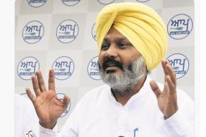 Sukhbir Badal: ਆਪ ਨੇ ਸੁਖਬੀਰ ਬਾਦਲ ਖਿਲਾਫ ਚੋਣ ਕਮਿਸ਼ਨ ਨੂੰ ਦਿੱਤੀ ਸਿਕਾਇਤ, ਜਾਣੋ ਕੀ ਹੈ ਮਾਮਲਾ