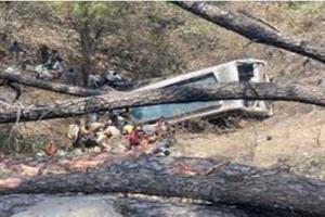 ਜੰਮੂ ’ਚ ਬੱਸ ਡੂੰਘੀ ਖਾਈ ’ਚ ਡਿੱਗੀ, 8 ਮੌਤਾਂ ਤੇ 30 ਜ਼ਖਮੀ