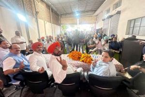 ਕੁਲਦੀਪ ਸਿੰਘ ਧਾਲੀਵਾਲ ਨੇ ਕੀਤੀਆਂ ਮੀਟਿੰਗਾਂ