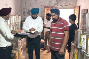 ਸਿਹਤ ਵਿਭਾਗ ਵੱਲੋਂ ਆਈਸ ਫੈਕਟਰੀ ’ਚ ਚਾਣਚੱਕ ਛਾਪੇਮਾਰੀ
