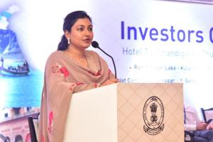 ਮੇਰੇ ਨਾਂਅ ’ਤੇ ਪੈਸੇ ਮੰਗੇ ਤਾਂ ਹੋਵੇਗੀ ਸਖ਼ਤ ਕਾਰਵਾਈ, ਮੰਤਰੀ ਅਨਮੋਲ ਗਗਨ ਮਾਨ ਨੇ ਆੜੇ ਹੱਥੀਂ ਲਏ ਅਧਿਕਾਰੀ