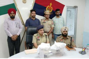 Faridkot News: ਪੁਲਿਸ ਨਾਕੇ ’ਤੇ ਭੱਜਣ ਦੀ ਕੋਸ਼ਿਸ਼ ਕਰਦਾ ਇੱਕ ਮੁਲਜ਼ਮ ਖਤਰਨਾਕ ਹਥਿਆਰਾਂ ਸਮੇਤ ਕਾਬੂ