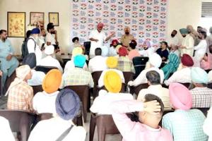 Amloh News: ਹਲਕਾ ਅਮਲੋਹ ਅੰਦਰ ਵੱਡੇ ਪੱਧਰ ’ਤੇ ਸਰਪੰਚਾਂ, ਪੰਚਾਂ ਦੇ ਕਾਗਜ਼ ਰੱਦ ਕਰਕੇ ਆਪ ਸਰਕਾਰ ਨੇ ਹਾਰ ਕਬੂਲੀ : ਰਣਦੀਪ ਸਿੰਘ ਨਾਭਾ