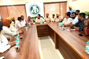 Farmers Punjab News: ਮੰਡੀਆਂ ’ਚੋਂ ਕਿਸਾਨਾਂ ਦੀ ਫ਼ਸਲ ਦਾ ਇੱਕ-ਇੱਕ ਦਾਣਾ ਖਰੀਦਿਆ ਜਾਵੇਗਾ : ਗੈਰੀ ਬੜਿੰਗ