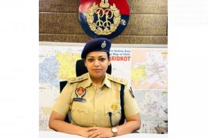 Faridkot News: ਫਰੀਦਕੋਟ ਪੁਲਿਸ ਵੱਲੋਂ ਲੋਕਾਂ ਨੂੰ ਪਰਾਲੀ ਜਲਾਉਣ ਨਾਲ ਹੋਣ ਵਾਲੇ ਨੁਕਸਾਨਾਂ ਬਾਰੇ ਕੀਤਾ ਜਾ ਰਿਹਾ ਜਾਗਰੂਕ