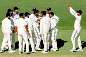 Indian vs Australia Test: ਪਰਥ ਟੈਸਟ, ਪਹਿਲਾ ਦਿਨ ਰਿਹਾ ਤੇਜ਼ ਗੇਂਦਬਾਜ਼ਾਂ ਦੇ ਨਾਂਅ, ਬੁਮਰਾਹ ਅਤੇ ਸਿਰਾਜ਼ ਦੀ ਖਤਰਨਾਕ ਗੇਂਦਬਾਜ਼ੀ
