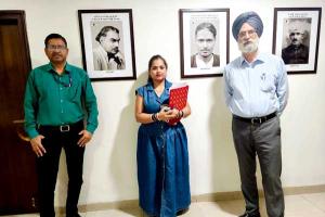 Punjab News : ਪੰਜਾਬ ਭਵਨ ਵਿਖੇ ਲੱਗਣੀਆਂ ਸ਼ੁਰੂ ਹੋਈਆਂ ਪੰਜਾਬੀ ਸਾਹਿਤਕਾਰਾਂ ਦੀਆਂ ਤਸਵੀਰਾਂ