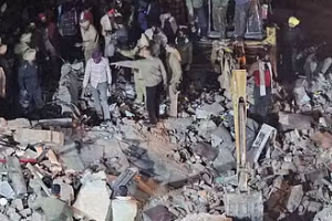 Mohali News: ਮੁਹਾਲੀ ‘ਚ ਡਿੱਗੀ ਬਹੁਮੰਜ਼ਿਲਾ ਇਮਾਰਤ, 15 ਲੋਕਾਂ ਦੇ ਦੱਬੇ ਹੋਣ ਦਾ ਖਦਸ਼ਾ